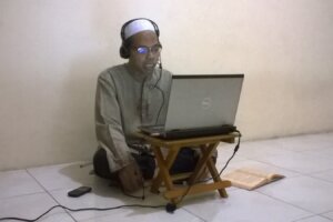Ustadz Achmad Syukron - Kajian Online Live Streaming